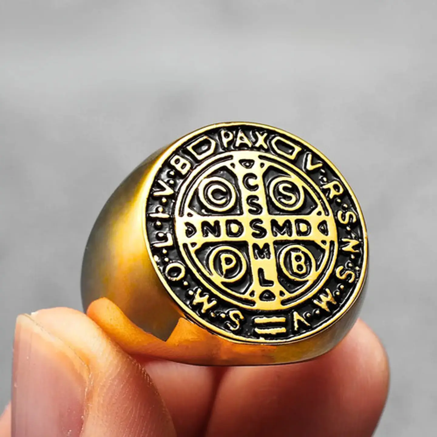 Anillo Sello San Benito Plateado Acero Inoxidable Hombre 42