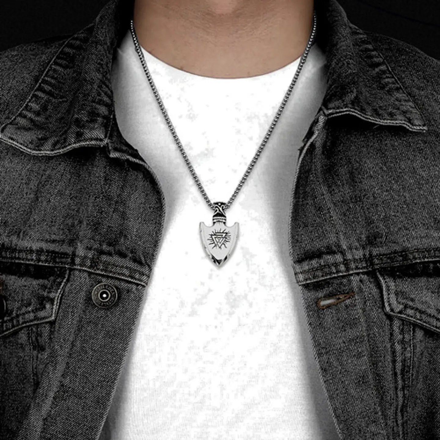 Collar Vikingo Acero Inoxidable Color Plata Flecha Hombre Plateado 10