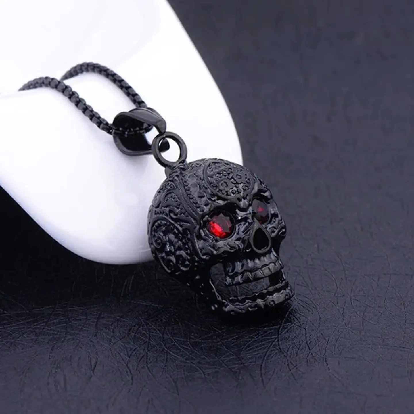 Collar Dije Cráneo Calavera Gótico Acero Color Oro Hombre 7
