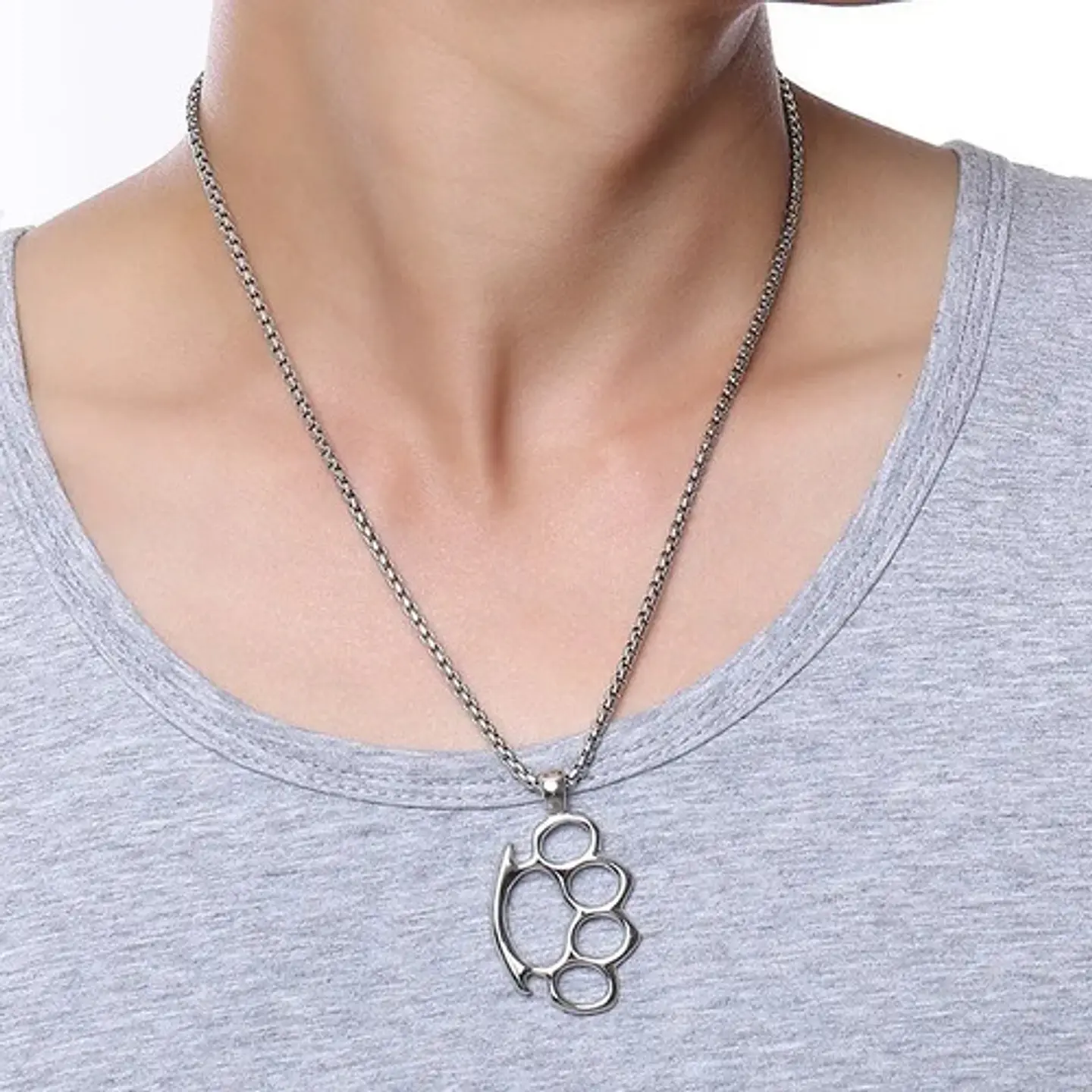 Colla Dije Manopla Puño De Acero Color Oro Para Hombre Mujer 3