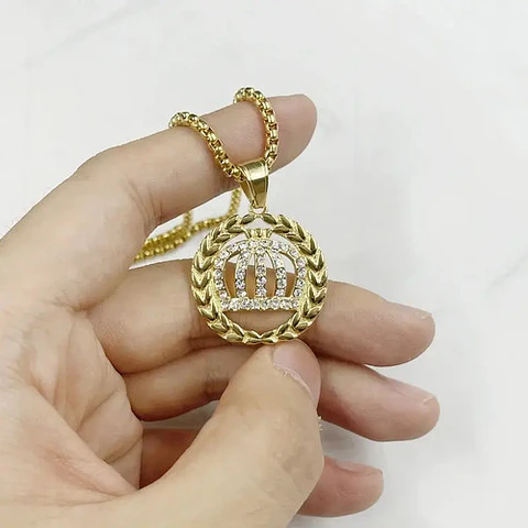 Colla Dije Rey Corona Hip Hop Acero Color Oro Hombre Mujer
