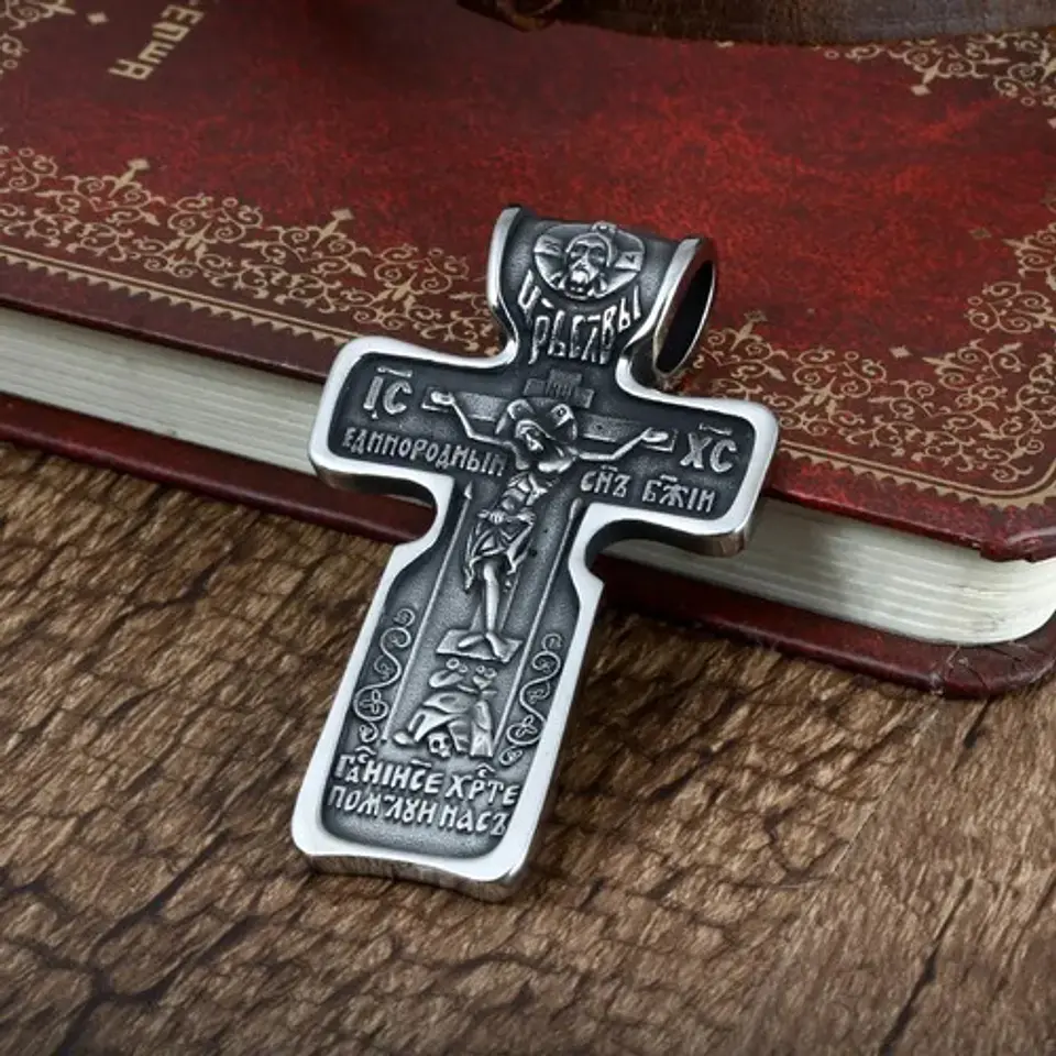 Collar Dije Cruz John Wick Ortodoxa Color Plata Para Hombre  20