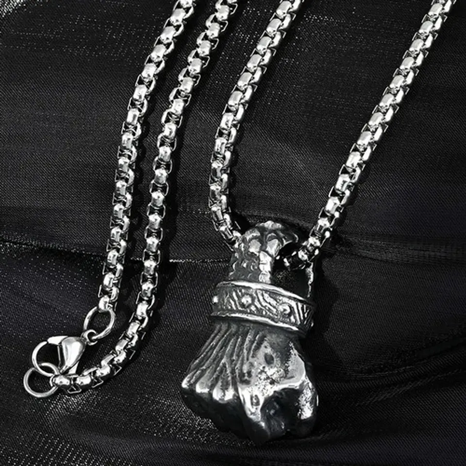 Collar Con Dije Forma De Puño Punk Acero Color Plata Hombre Plateado 4