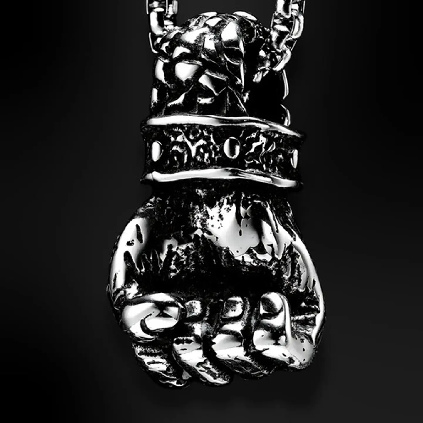 Collar Con Dije Forma De Puño Punk Acero Color Plata Hombre Plateado 6