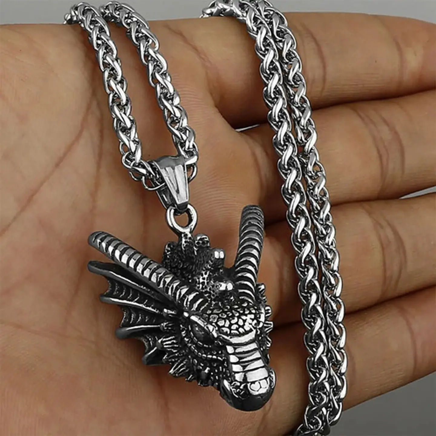 Collar Dije Cabeza Dragón Acero Color Plata Hombre Y Mujer 3