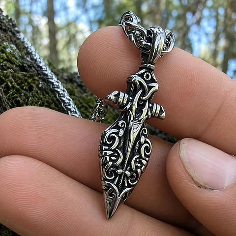 Collar Vikingo Plateado Acero Hombre Dije Lanza Odin Gungnir