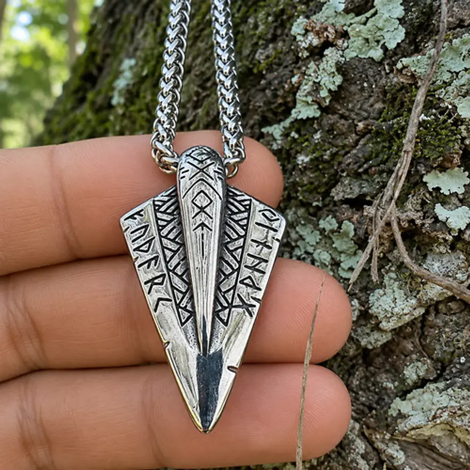 Collar Vikingo En Acero Para Hombres Dije Lanza Odin Gungnir 9