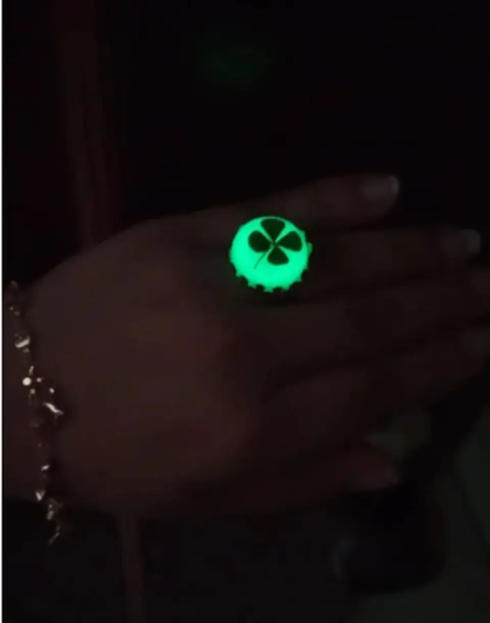 Anillo Mujer Trébol De 4 Hojas Suerte Brilla En La Oscuridad 10