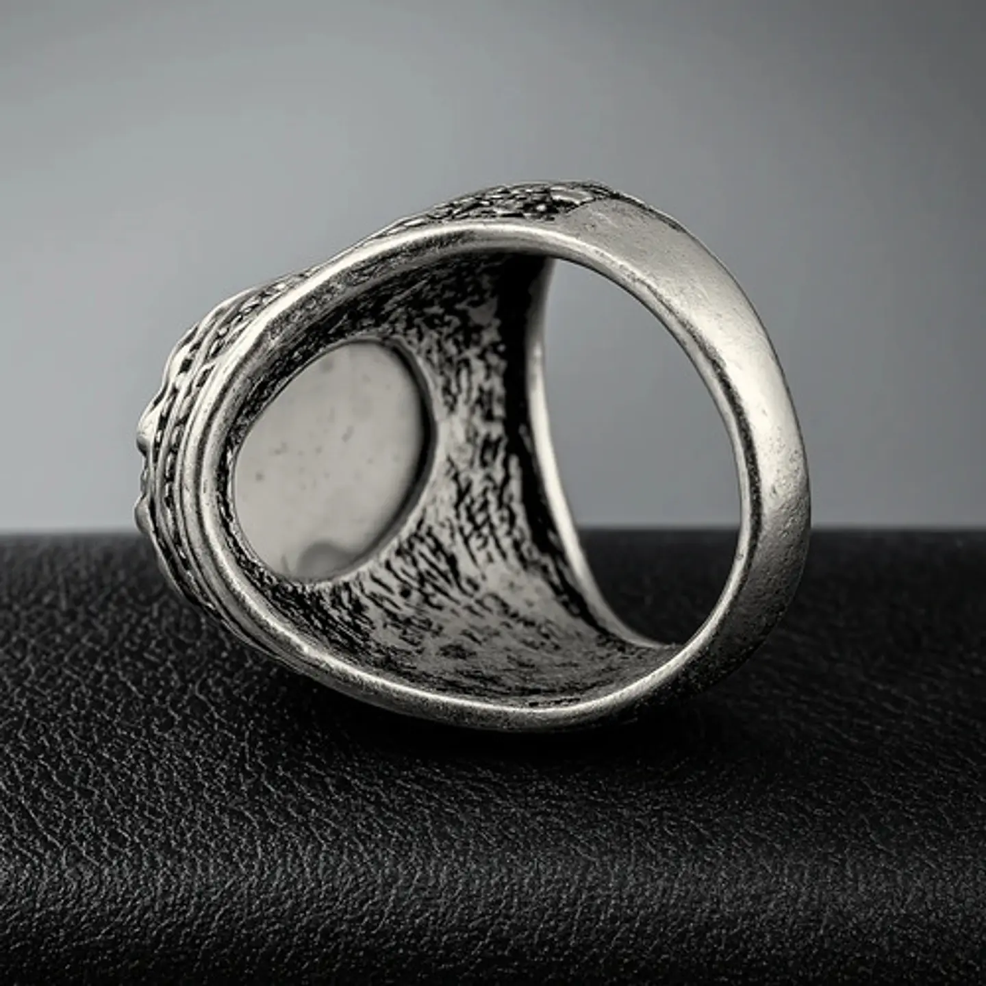 Anillo Gótico Hombre Mujer Con Ojo Del Mal Rock Color Plata 35
