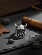 Anillo Para Hombre Cráneo Vikingo Cuernos Acero Color Plata - Miniatura 5
