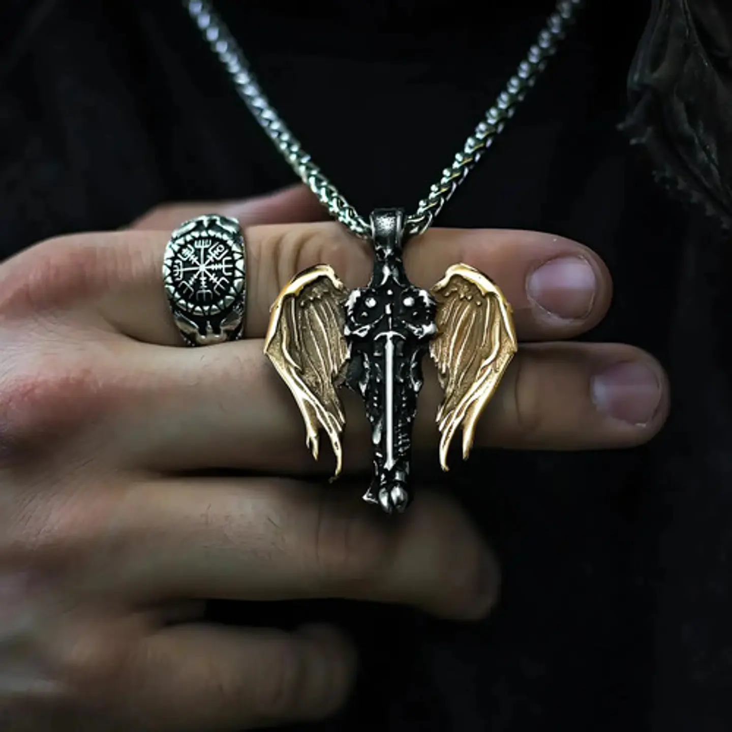 Collar Para Hombre Mujer Con Dije Vikingo Arcángel Color Oro 4