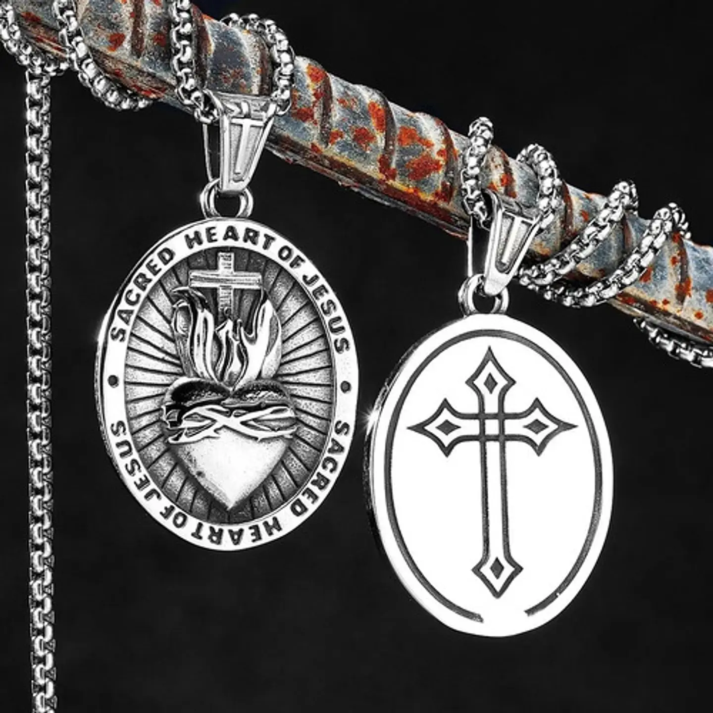 Collar Dije Sagrado Corazon Jesus Color Plata Hombre Y Mujer 2