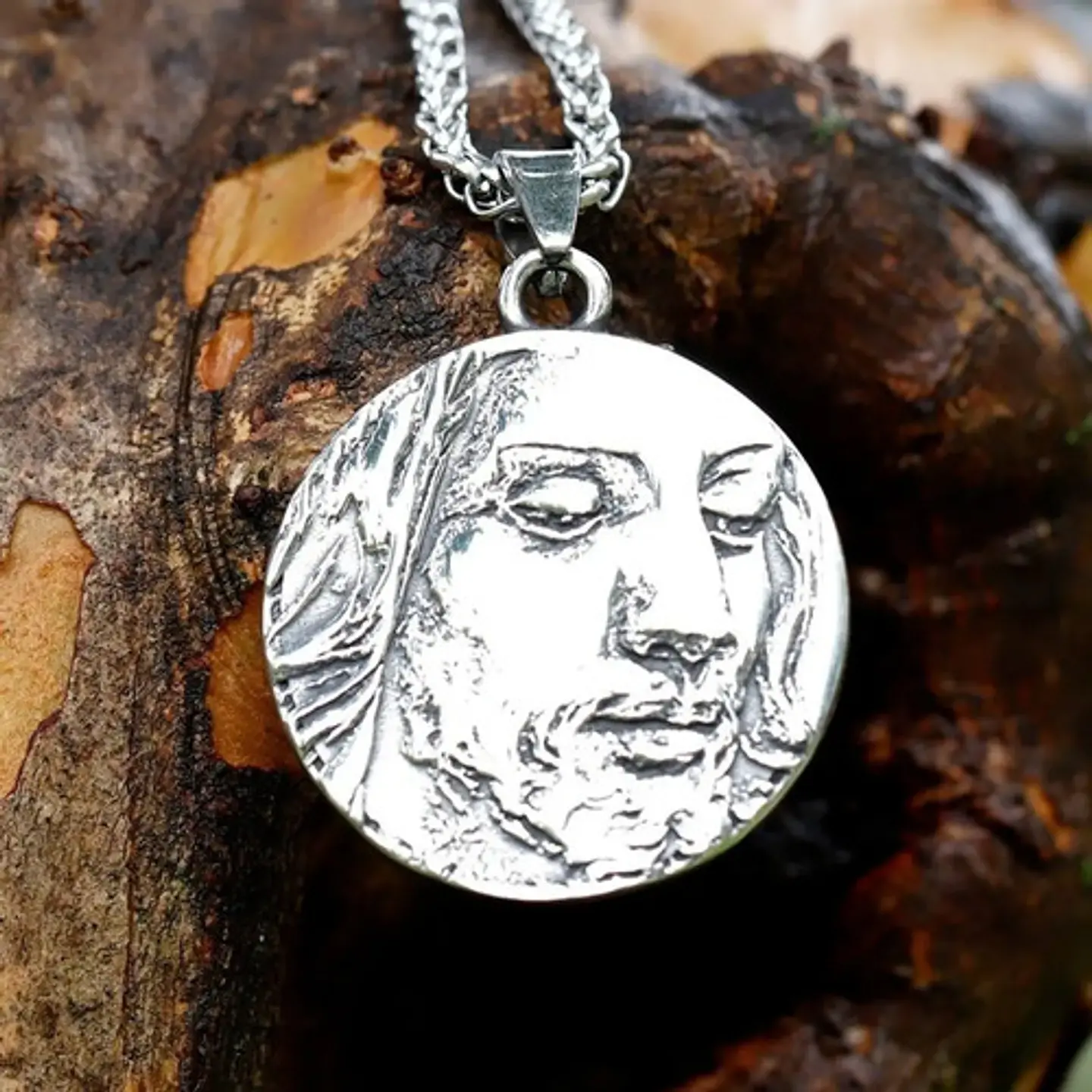 Collar Dije Sagrado Corazon Jesus Color Plata Hombre Y Mujer 14