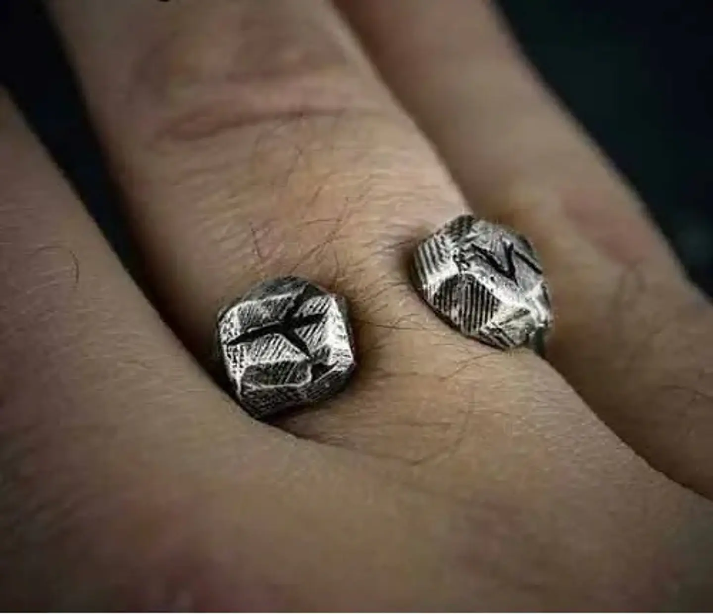Anillo Acero Rustico Runas Vikingo Odin Color Plata Hombre 4