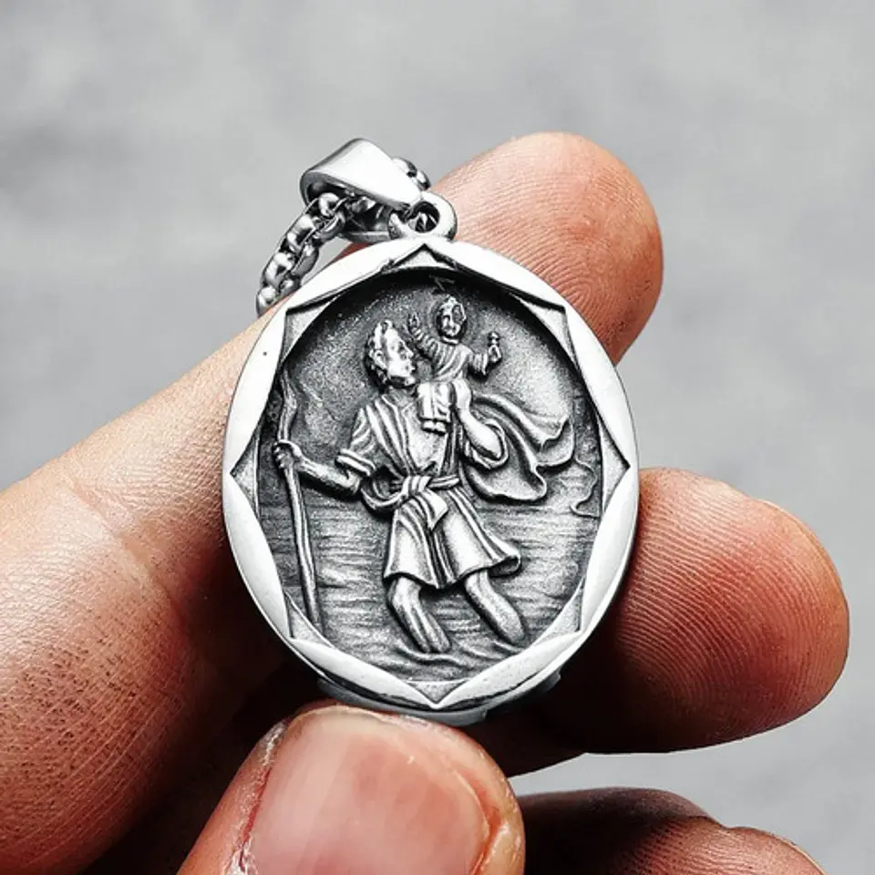 Collar Para Hombre Con Dije Saint Christopher Color Plata  6