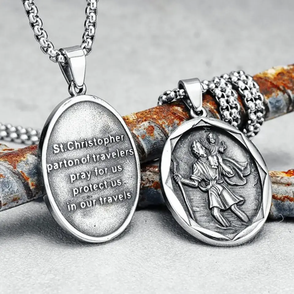 Collar Para Hombre Con Dije Saint Christopher Color Plata  7