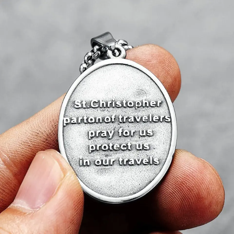Collar Para Hombre Con Dije Saint Christopher Color Plata  8