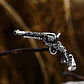 Collar Dije Forma Pistola Revolver Acero Color Plata Hombre - Miniatura 5