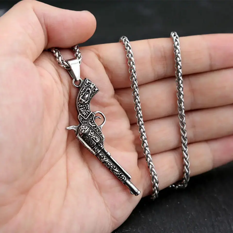 Collar Dije Forma Pistola Revolver Acero Color Plata Hombre 8