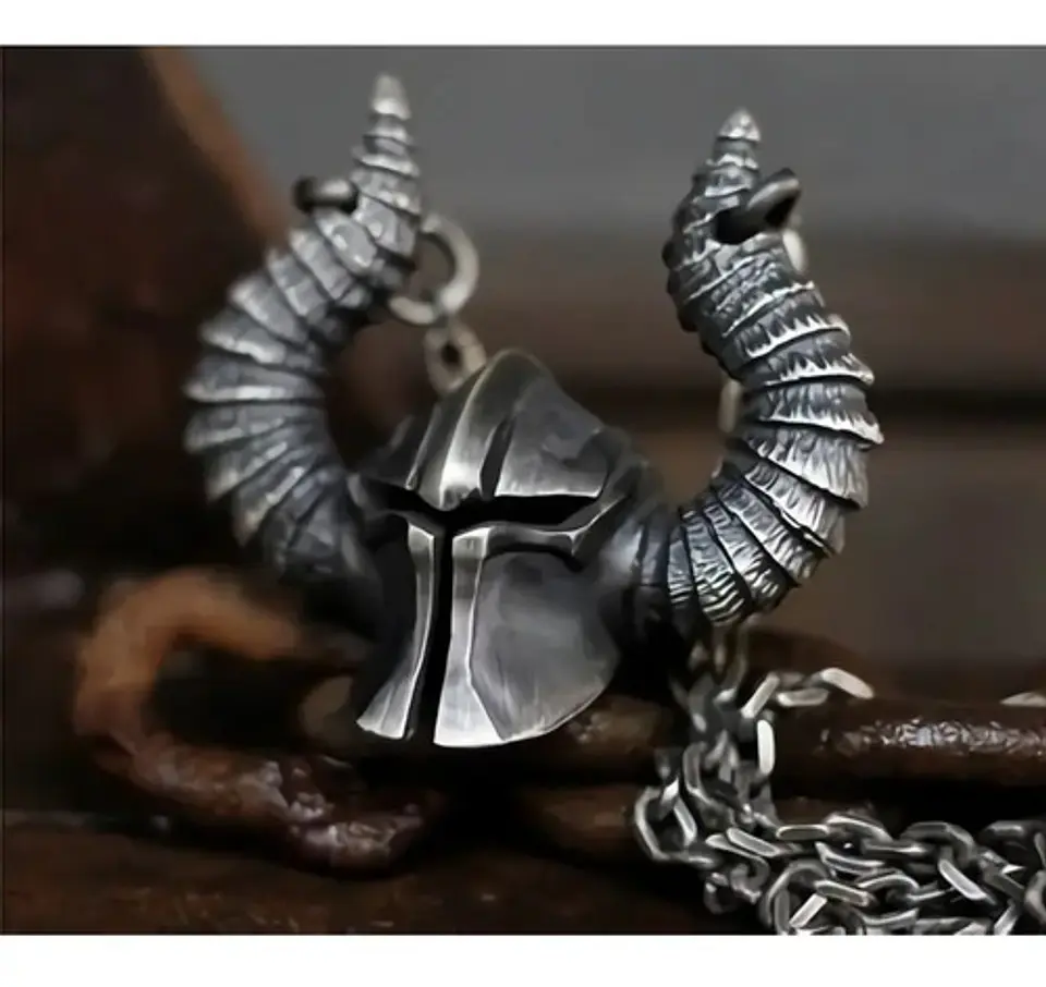Collar Dije Casco Guerrero Vikingo Color Plata Acero Hombre 14
