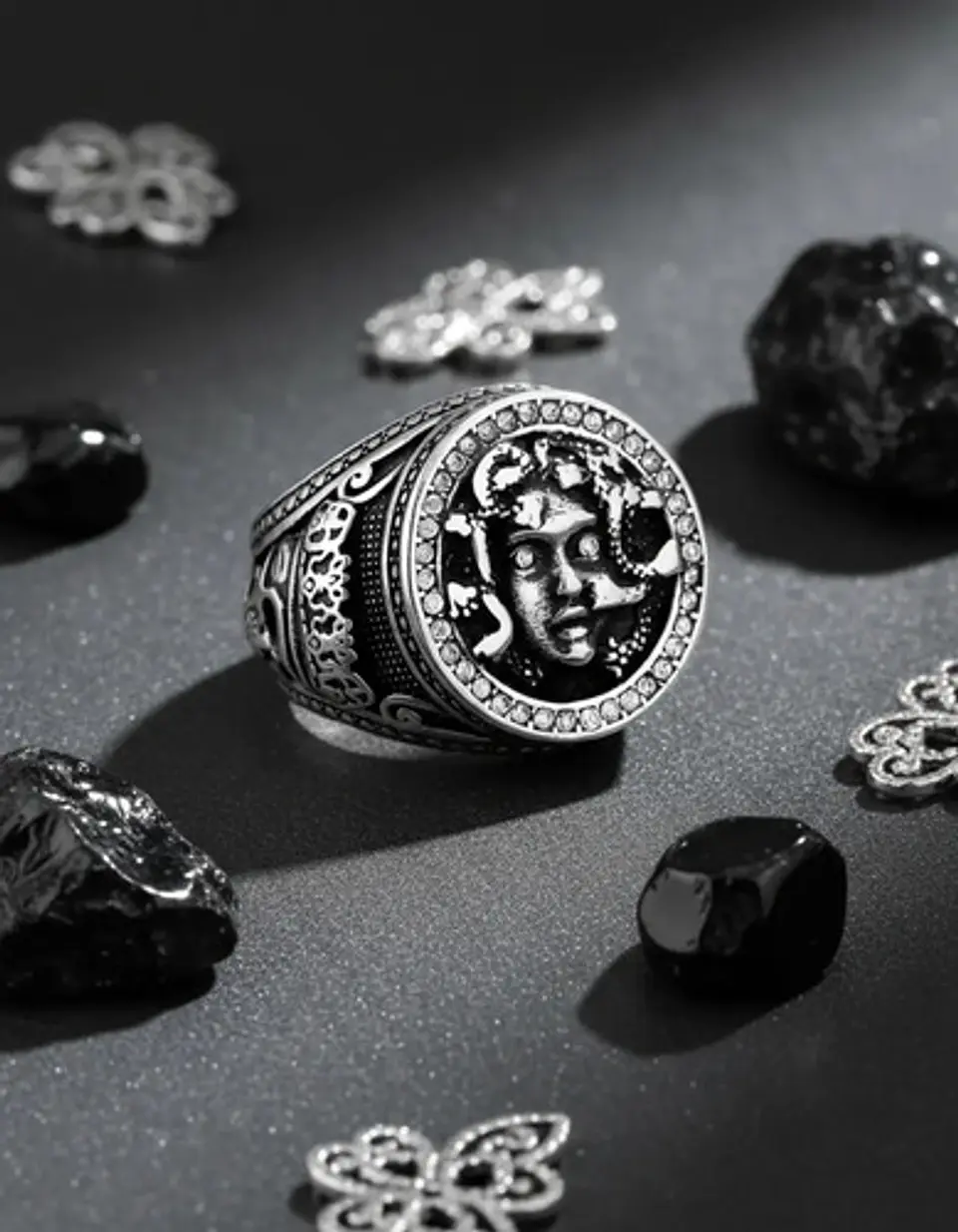 Anillo Medusa Mitología Griega Cz Acero Color Plata Hombre 7