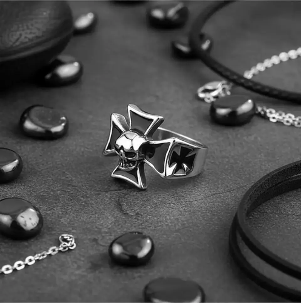 Anillo Calavera Cráneo Cruz Biker Acero Color Plata Hombre 5