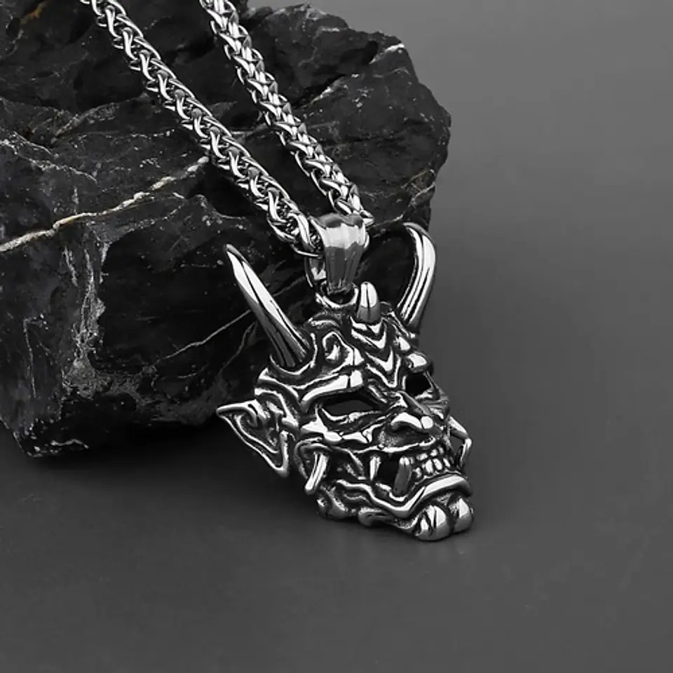 Collar Para Hombre Con Dije Demonio Diablo Acero Color Plata 14