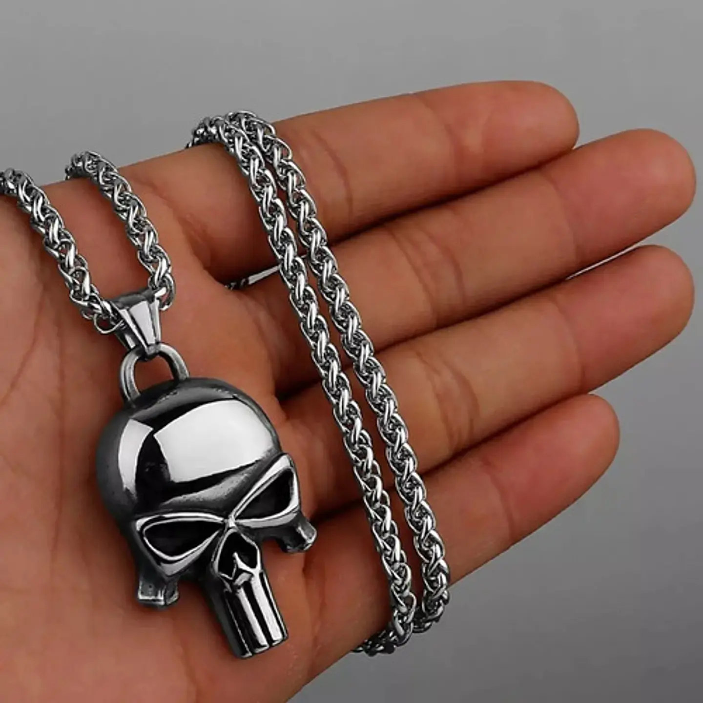 Collar Para Hombre Con Dije The Punisher Cráneo Color Plata 3