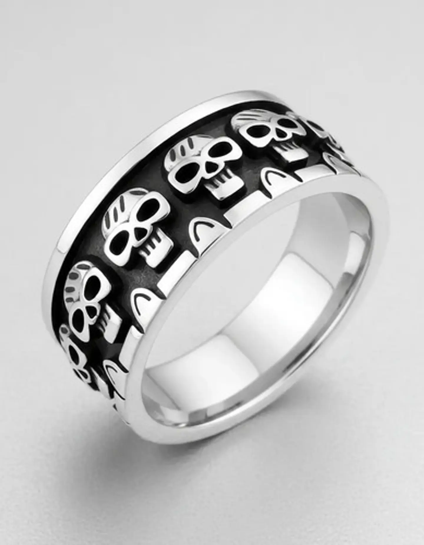 Anillo Argolla Para Hombre Cráneo Calavera Acero Color Plata 4