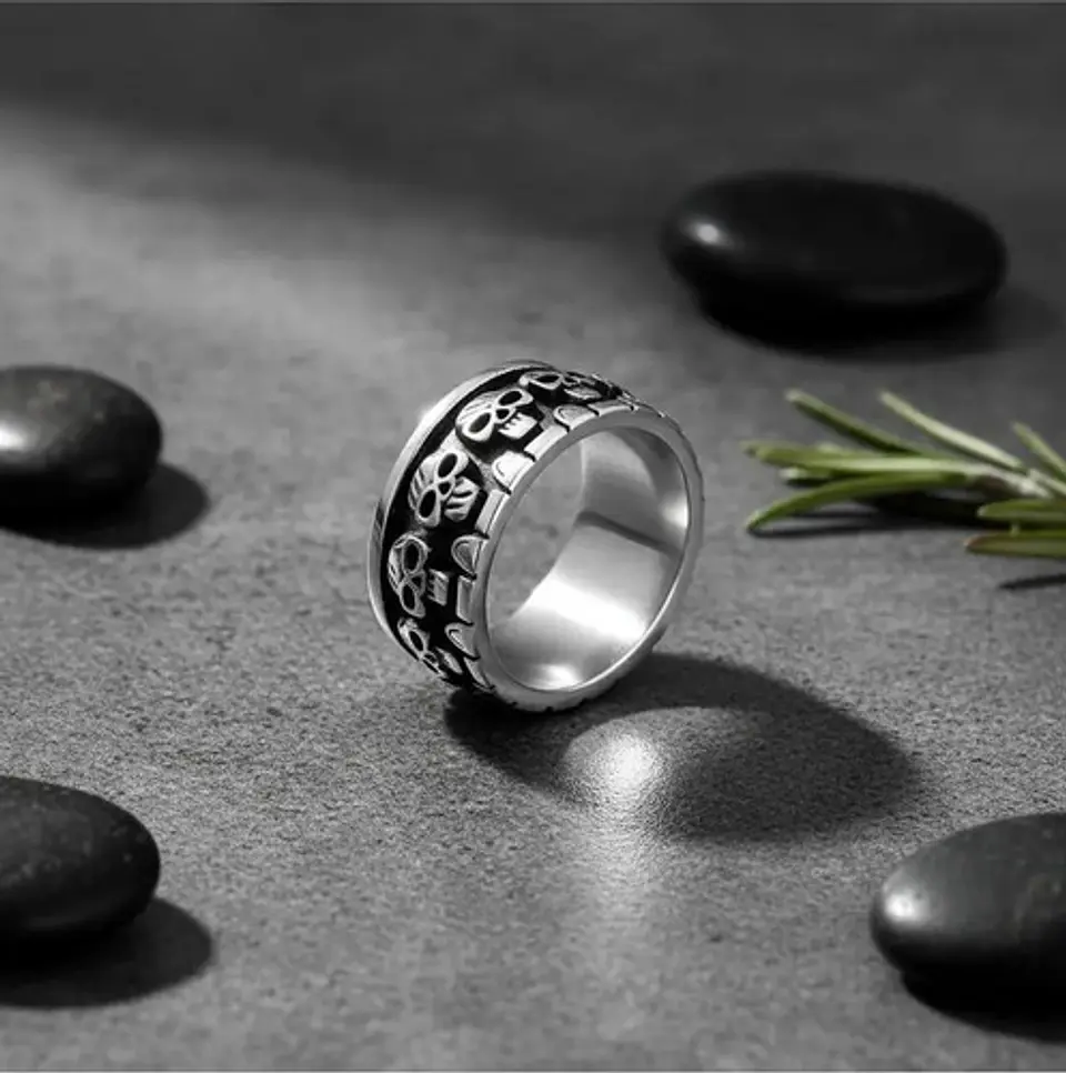 Anillo Argolla Para Hombre Cráneo Calavera Acero Color Plata 5