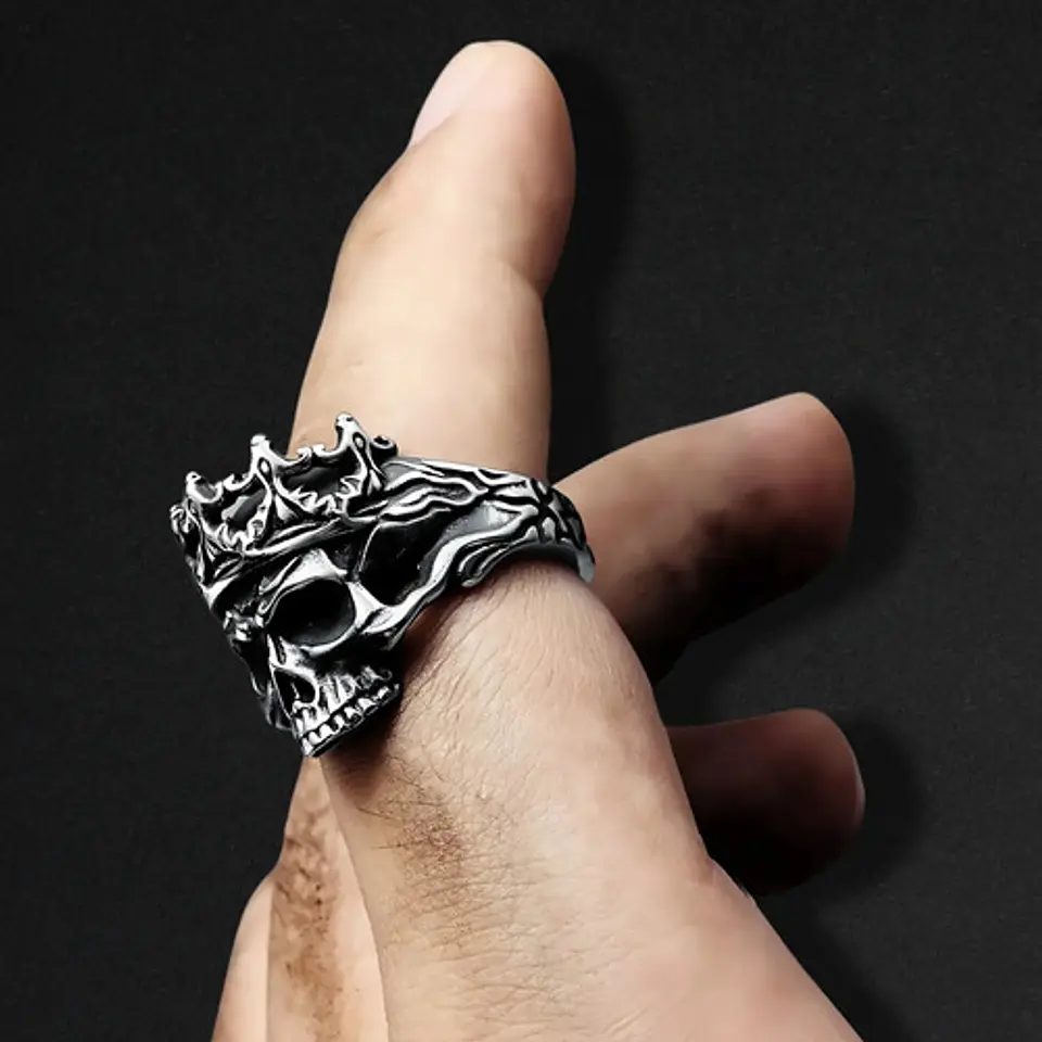Anillo Rey Calavera Cráneo Skull Color Plata De Acero Hombre 8