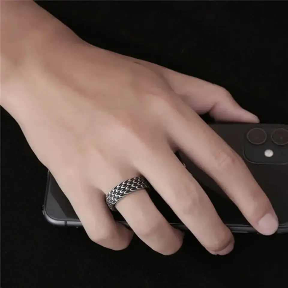 Anillo Argolla Escamas Dragon Color Plata De Acero Hombre 3