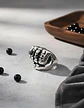 Anillo Puño Gótico Cráneo Calavera Acero Color Plata Hombre - Miniatura 4