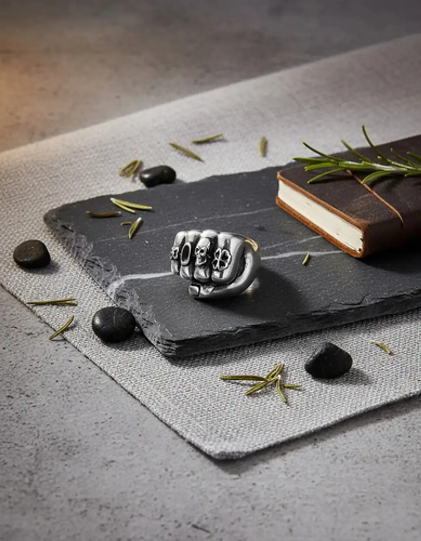 Anillo Puño Gótico Cráneo Calavera Acero Color Plata Hombre 6