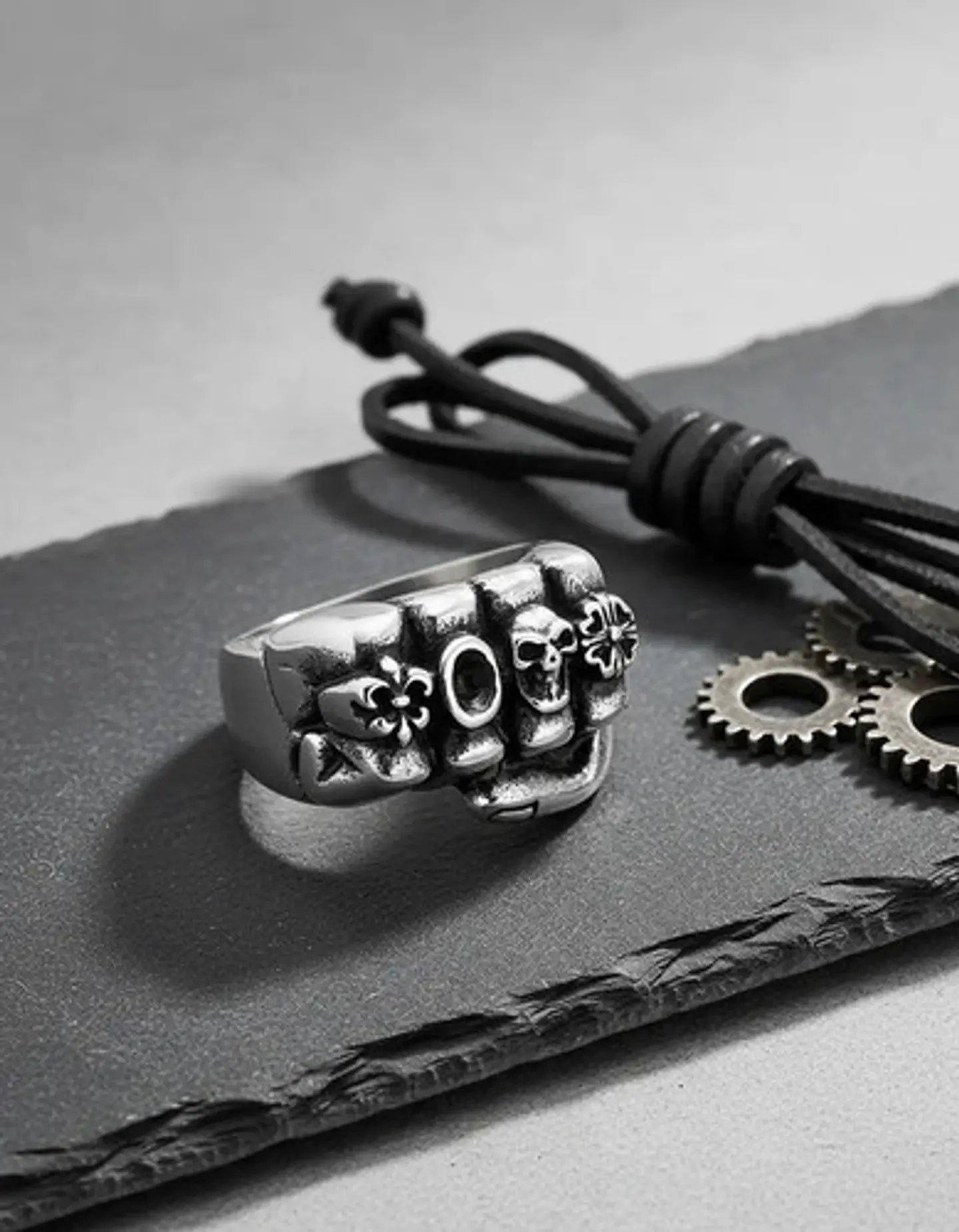 Anillo Puño Gótico Cráneo Calavera Acero Color Plata Hombre 8