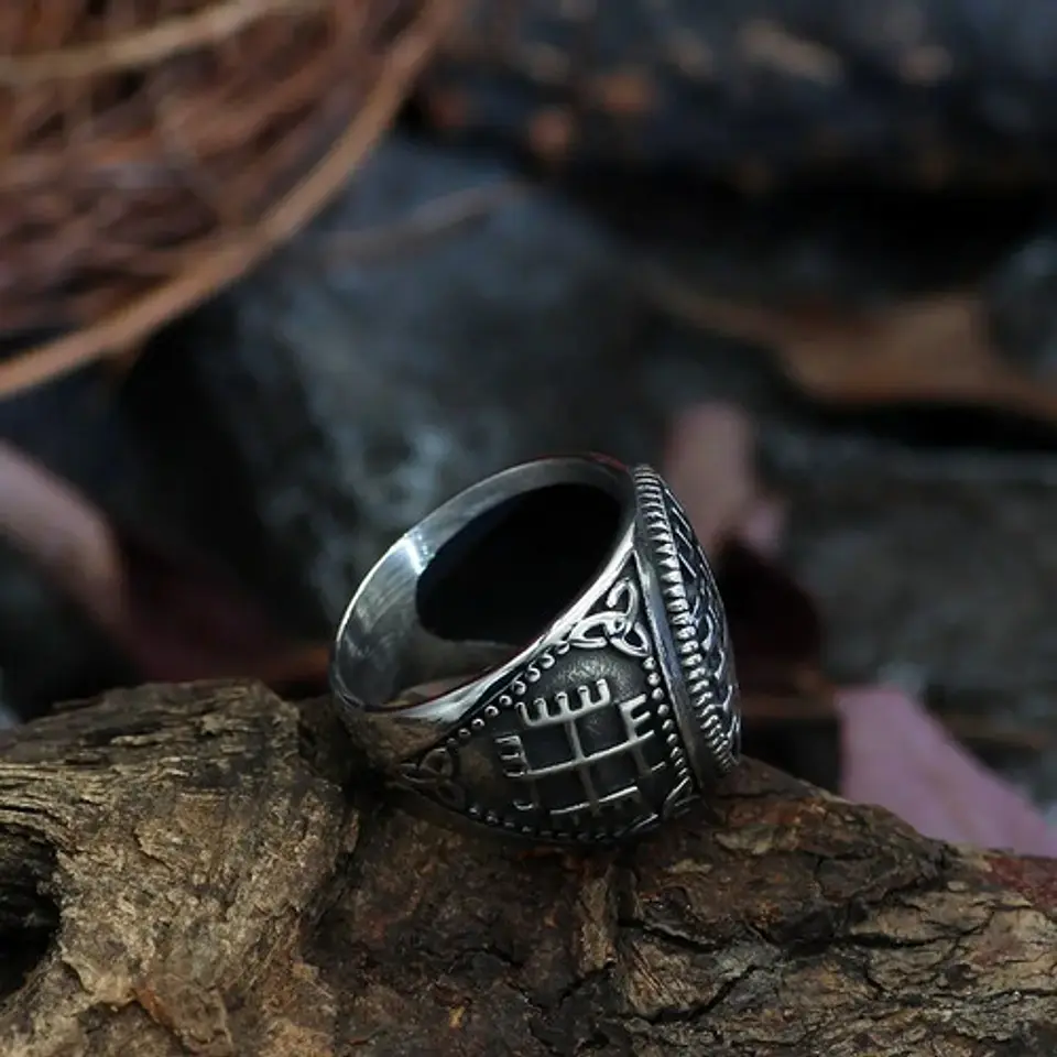 Anillo Color Plata De Acero Eslavo Celta Mano De Dios Hombre 7