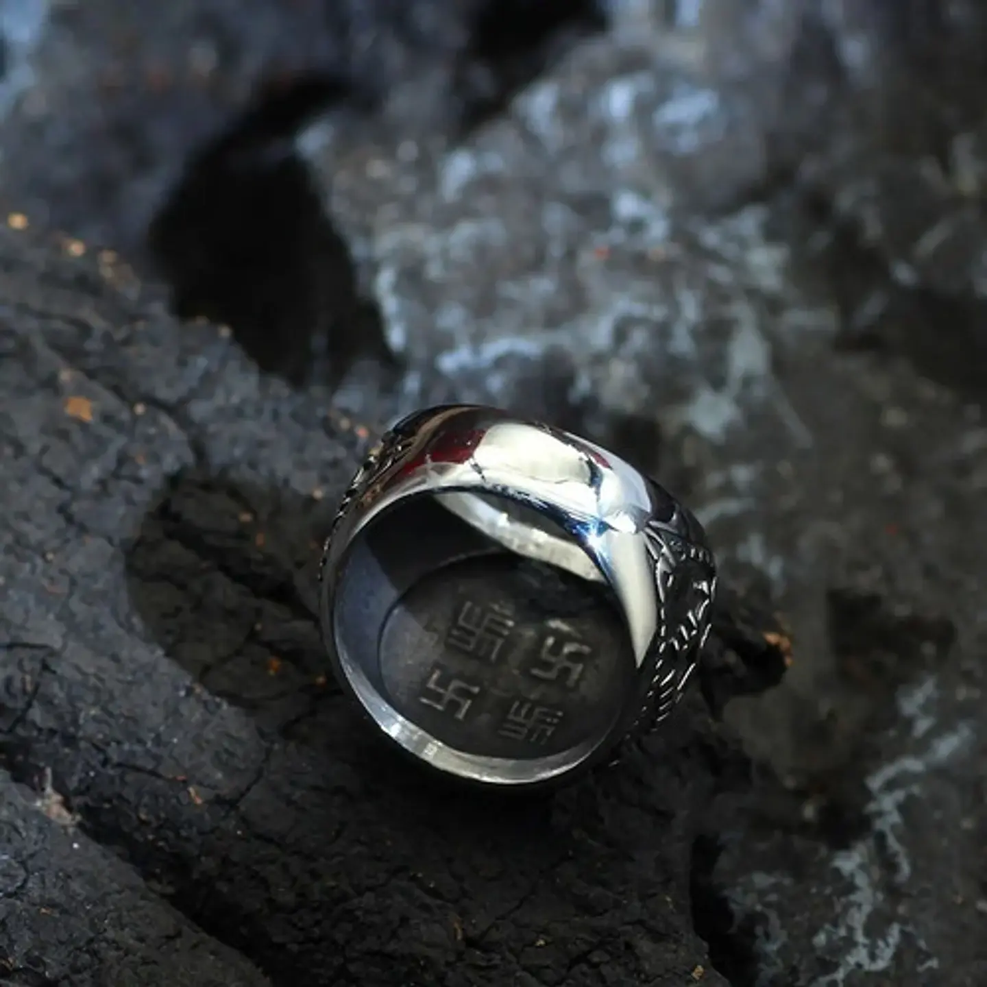 Anillo Color Plata De Acero Eslavo Celta Mano De Dios Hombre 10