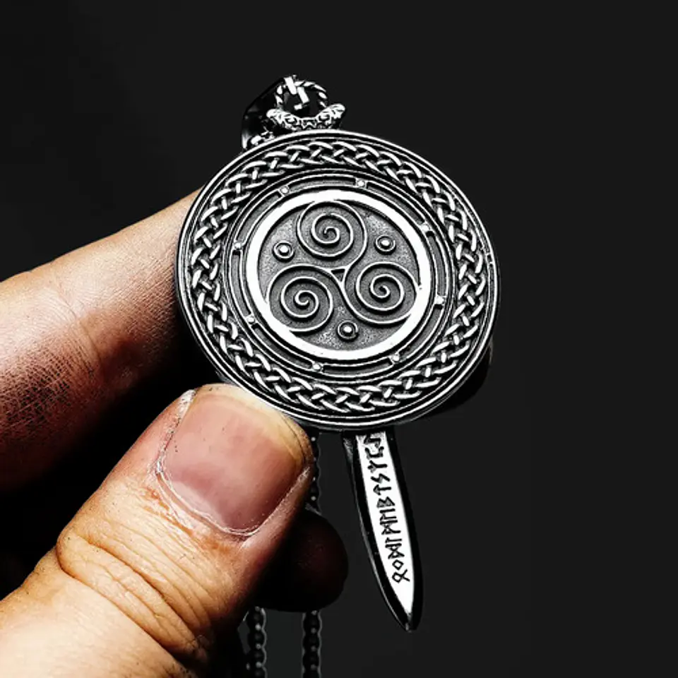Collar Dije Escudo Y Espada Vikingo Acero Color Plata Hombre Plateado 8