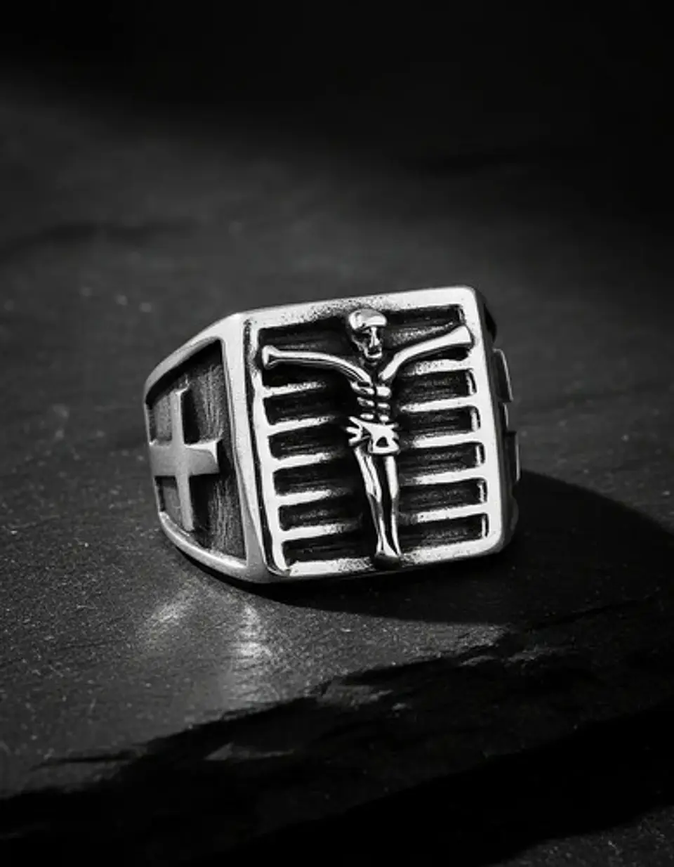 Anillo Color Plata De Acero Cruz Jesús Católico Para Hombre 9