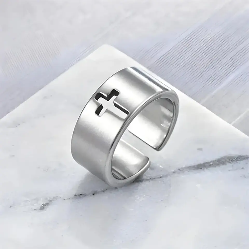 Anillo Argolla Clásica Cruz Color Plata De Acero Para Hombre 5