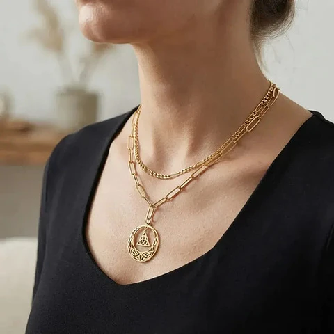 Collar Vikingo De Acero Para Mujer Dije Luna Triqueta Celta