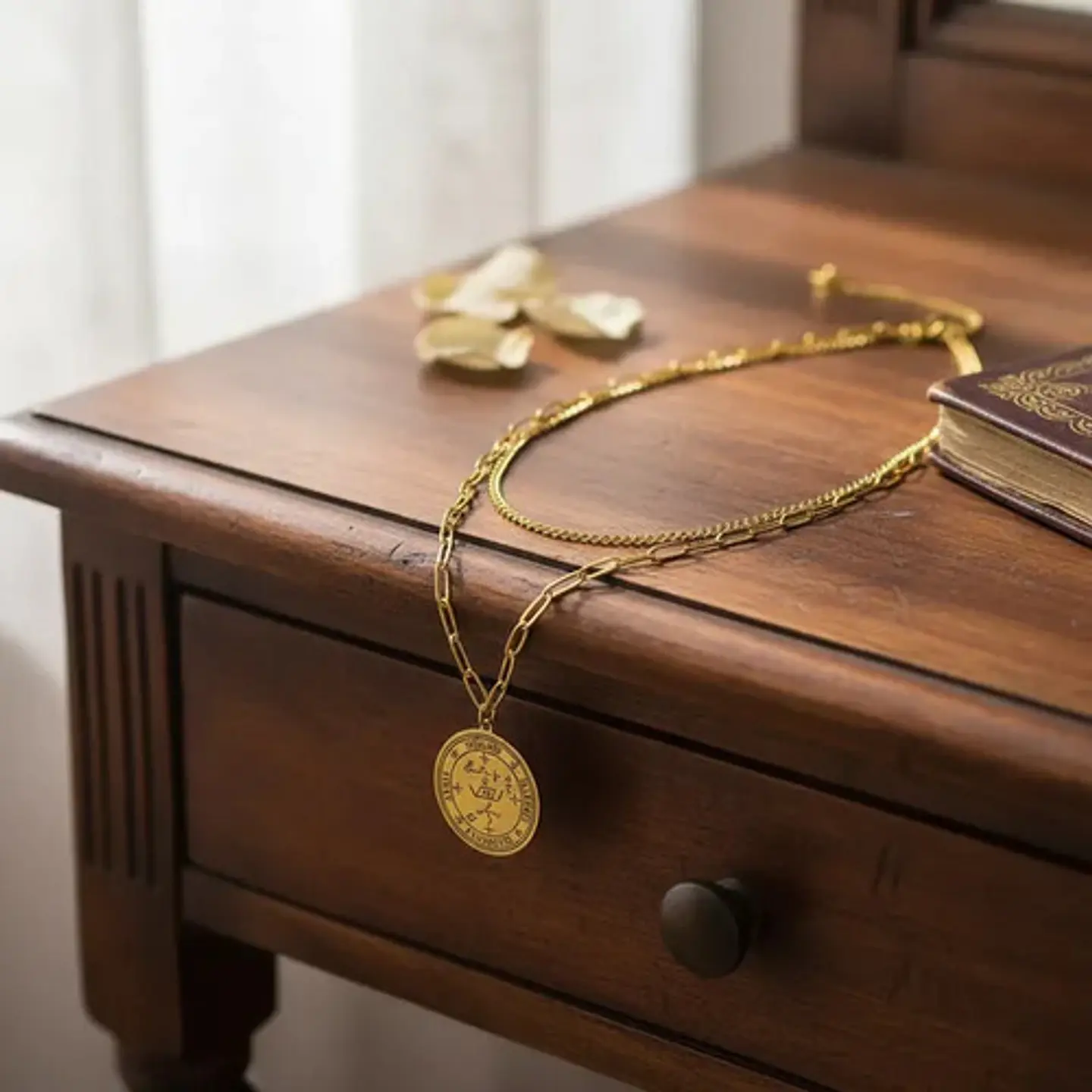 Collar Para Mujeres Dije Dorado Arcángel Rafael Amuleto 6