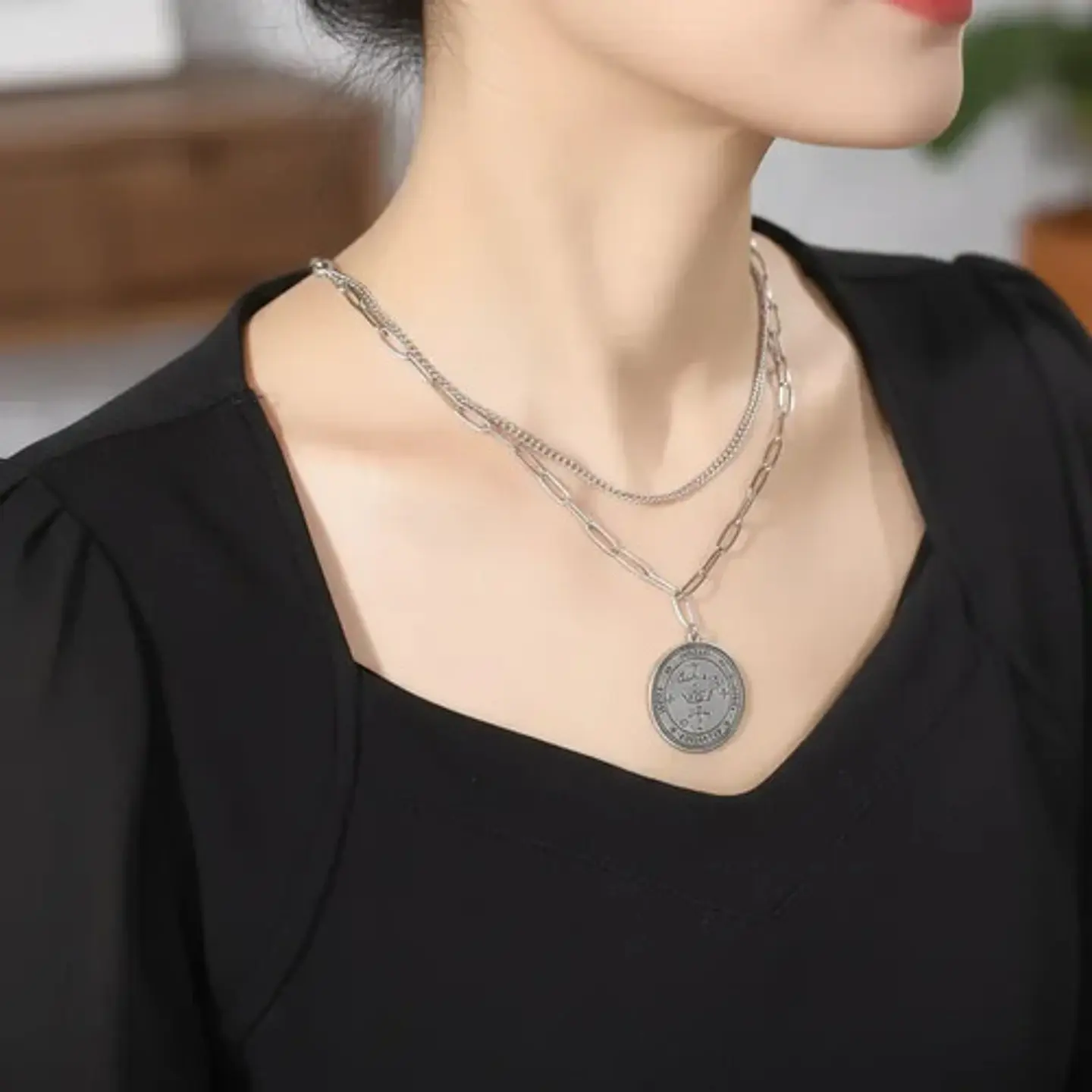 Collar Para Mujeres Dije Dorado Arcángel Rafael Amuleto 13
