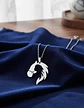 Collar De Acero Para Mujer Dije Forma Animal Caballo Silueta - Miniatura 4