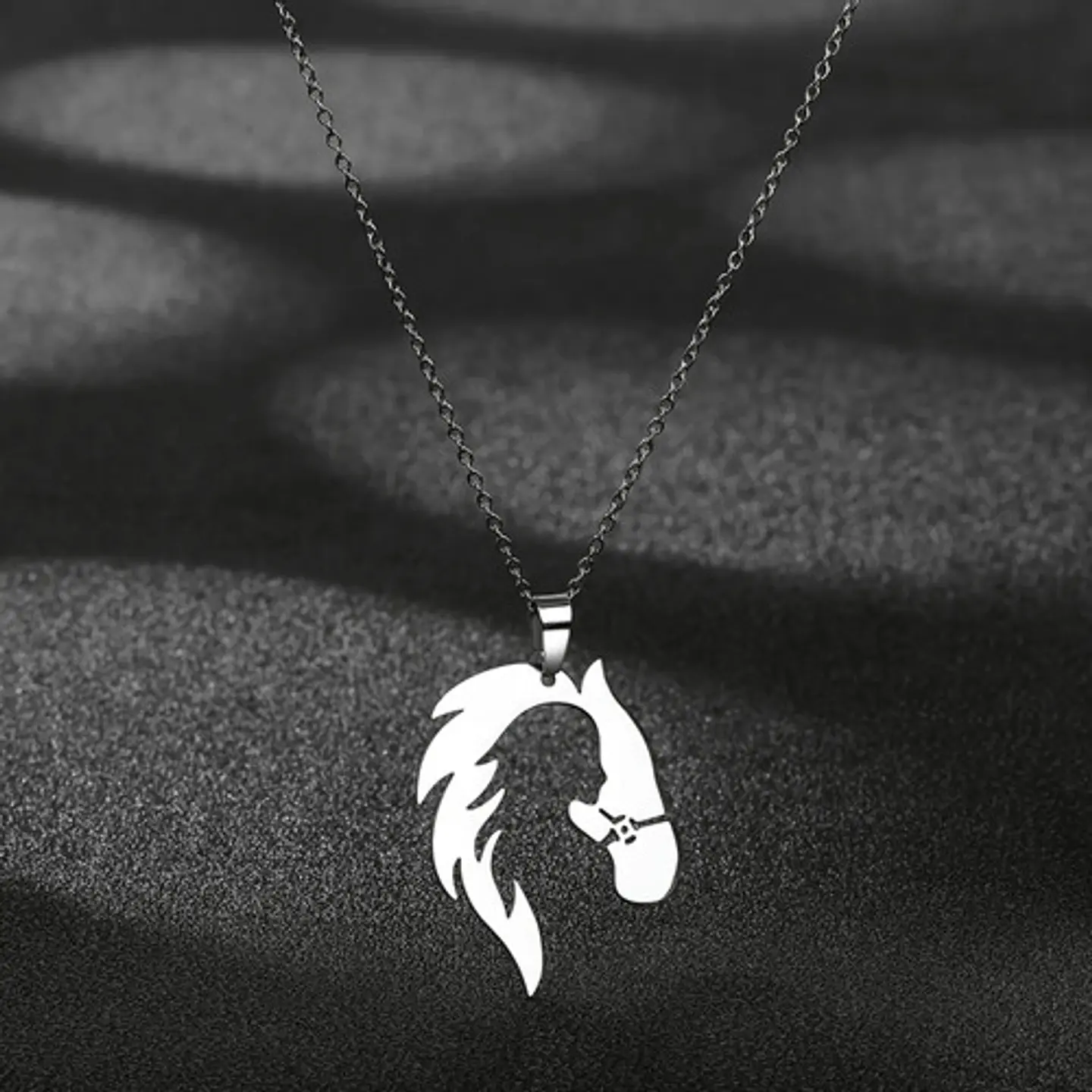 Collar De Acero Para Mujer Dije Forma Animal Caballo Silueta 9