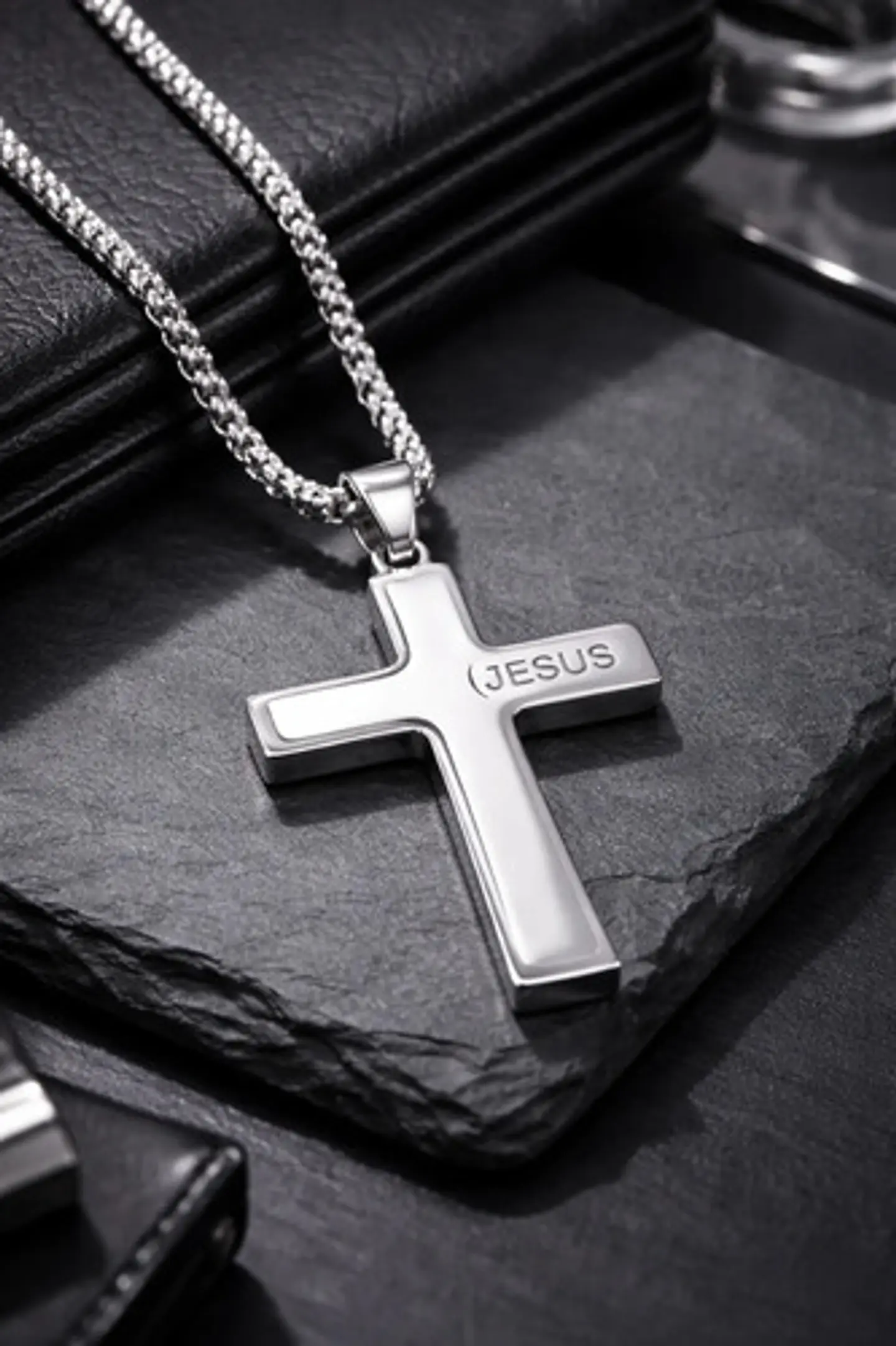 Collar Para Hombre Mujer Y Dije Cruz Jesus Acero Color Plata 15