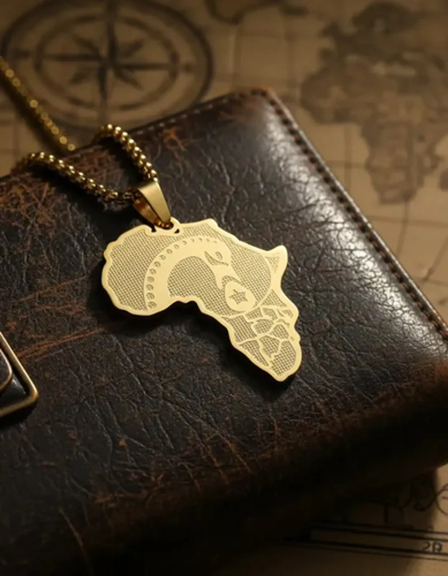 Collar De Acero Para Hombre Y Mujer Dije Continente Africa 4