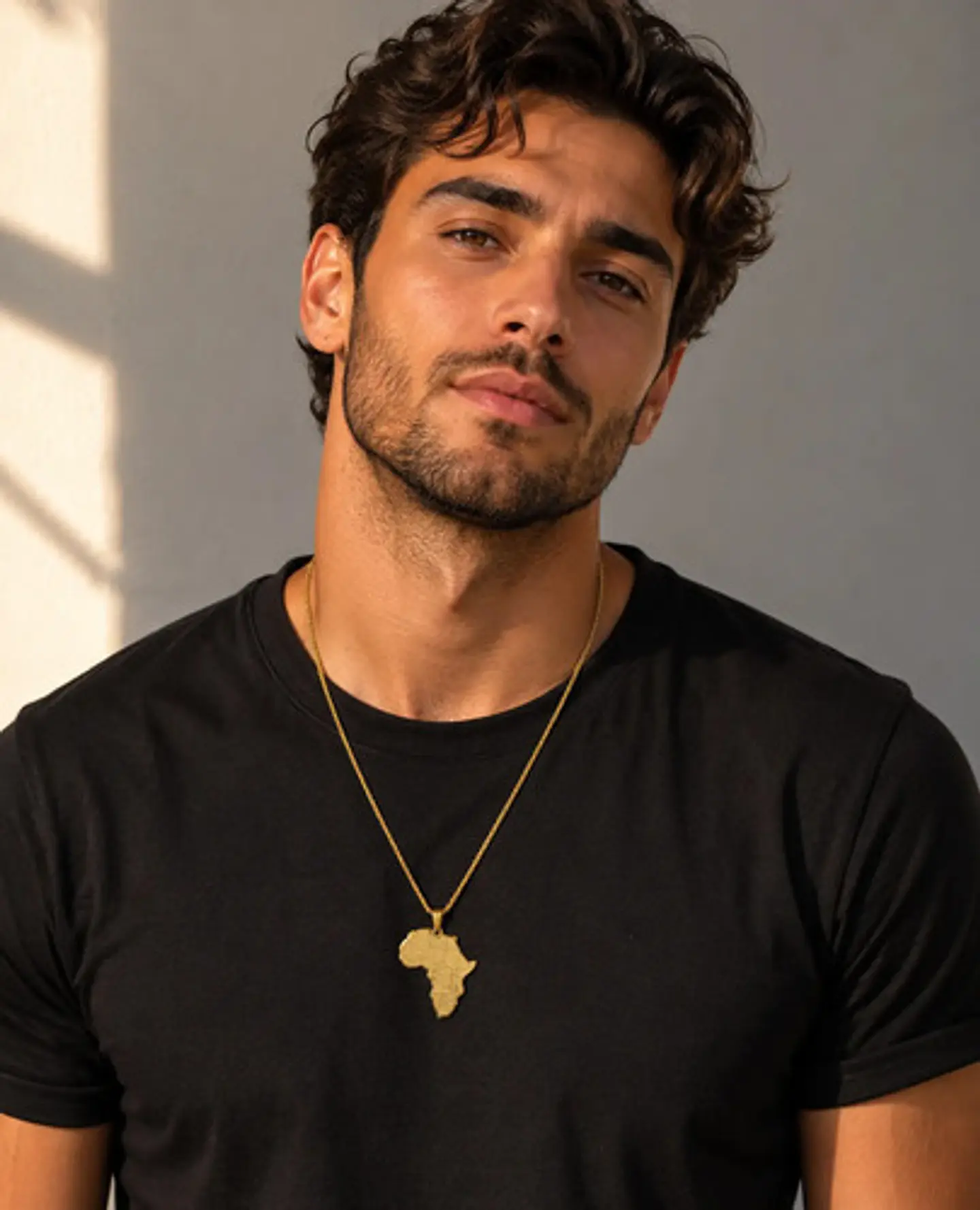 Collar Con Dije Acero Color Oro África Países Hombre Y Mujer 3