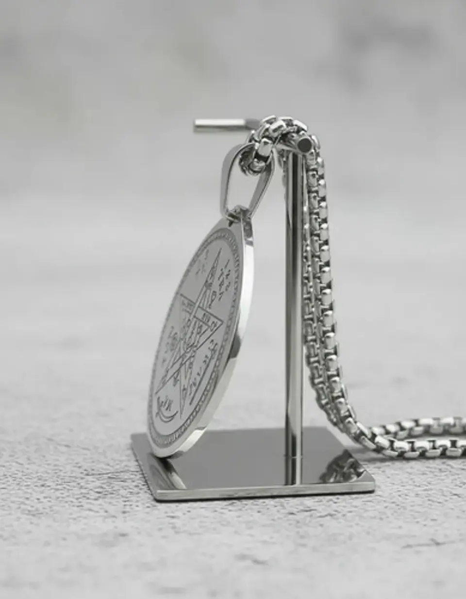 Collar De Acero Para Hombre Mujer Dije Amuleto Tetragrámaton 11