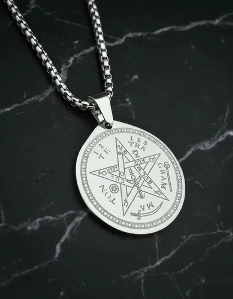 Collar De Acero Para Hombre Mujer Dije Amuleto Tetragrámaton 17